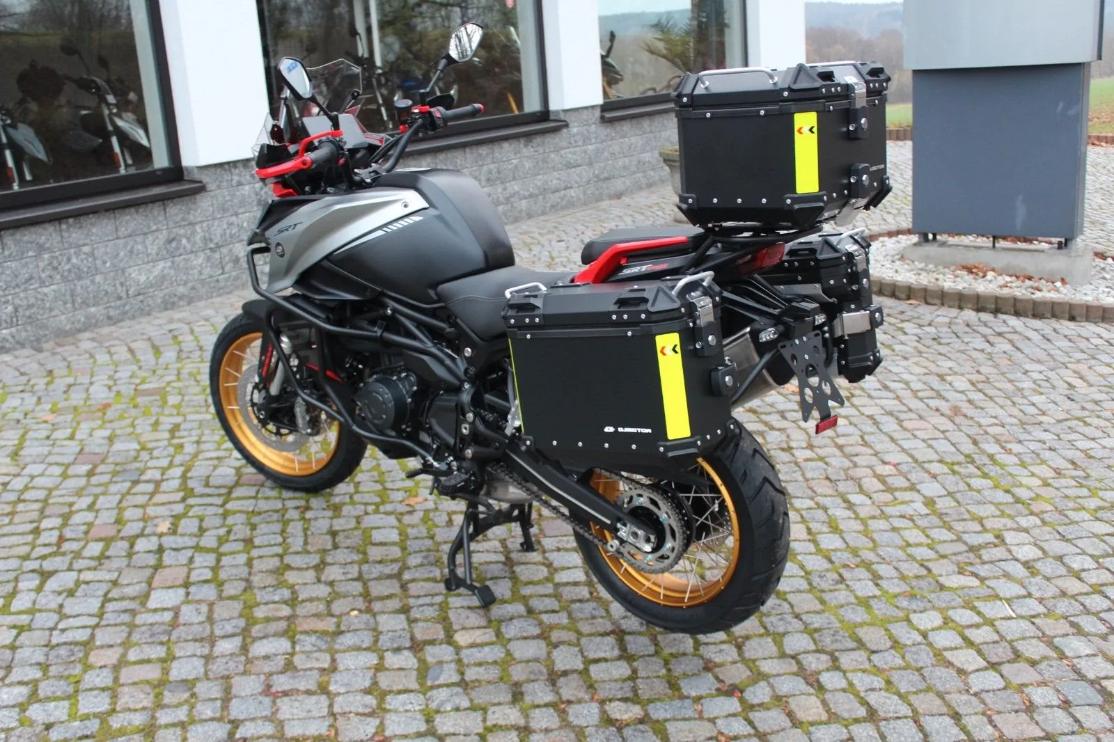 QJ Motor SRT 700 SX