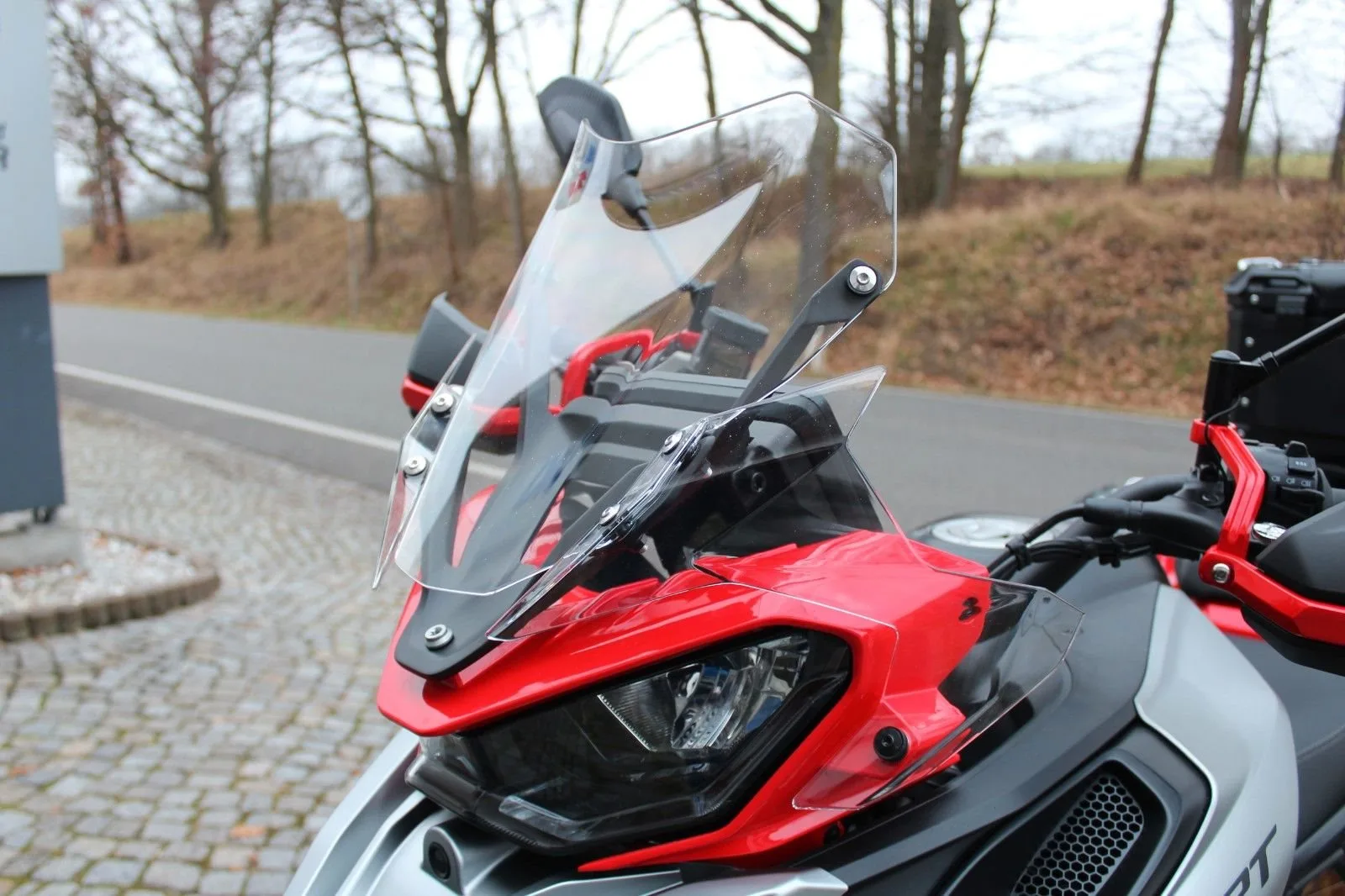 QJ Motor SRT 700 SX