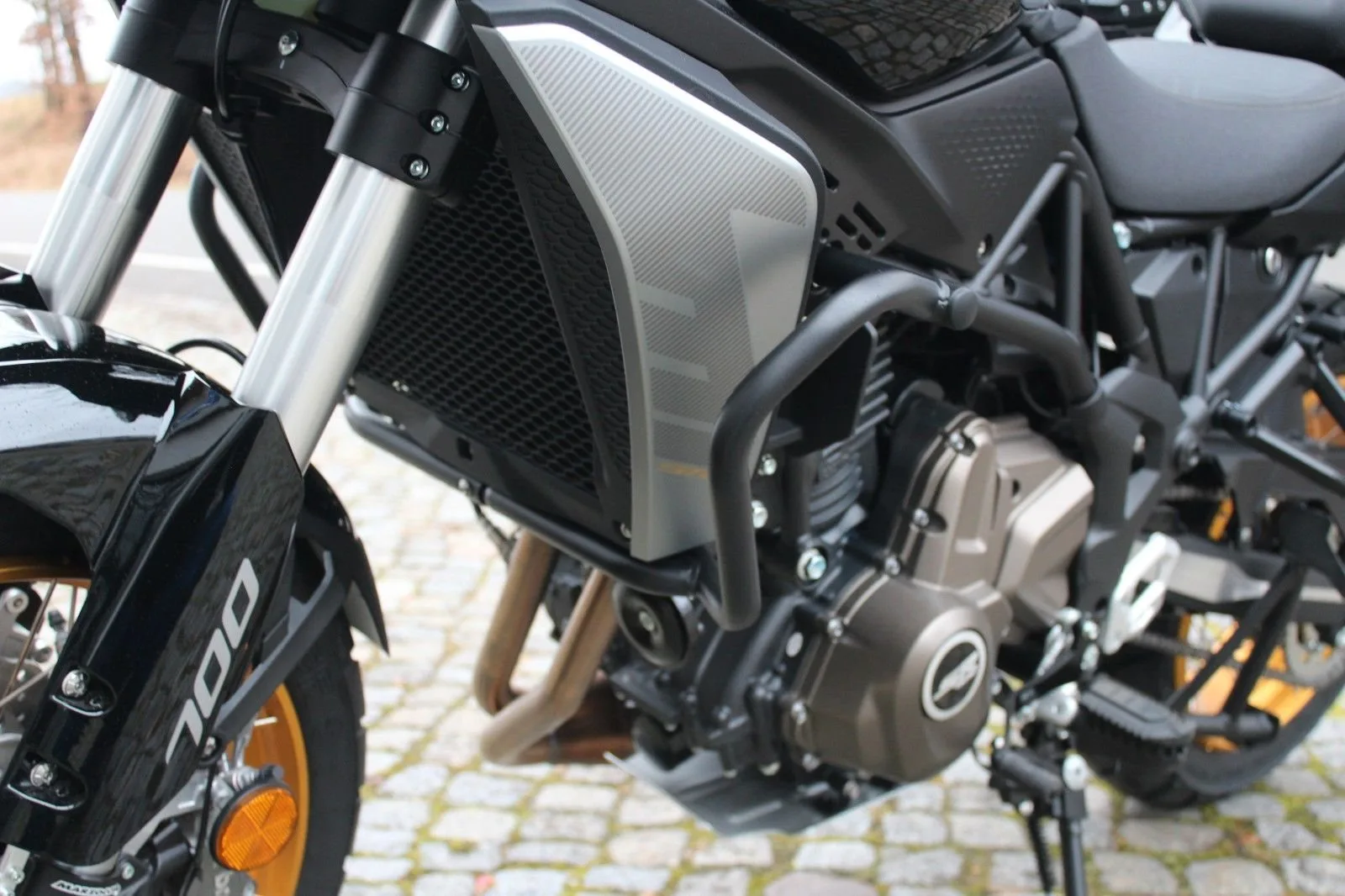 QJ Motor SRT 700 SX