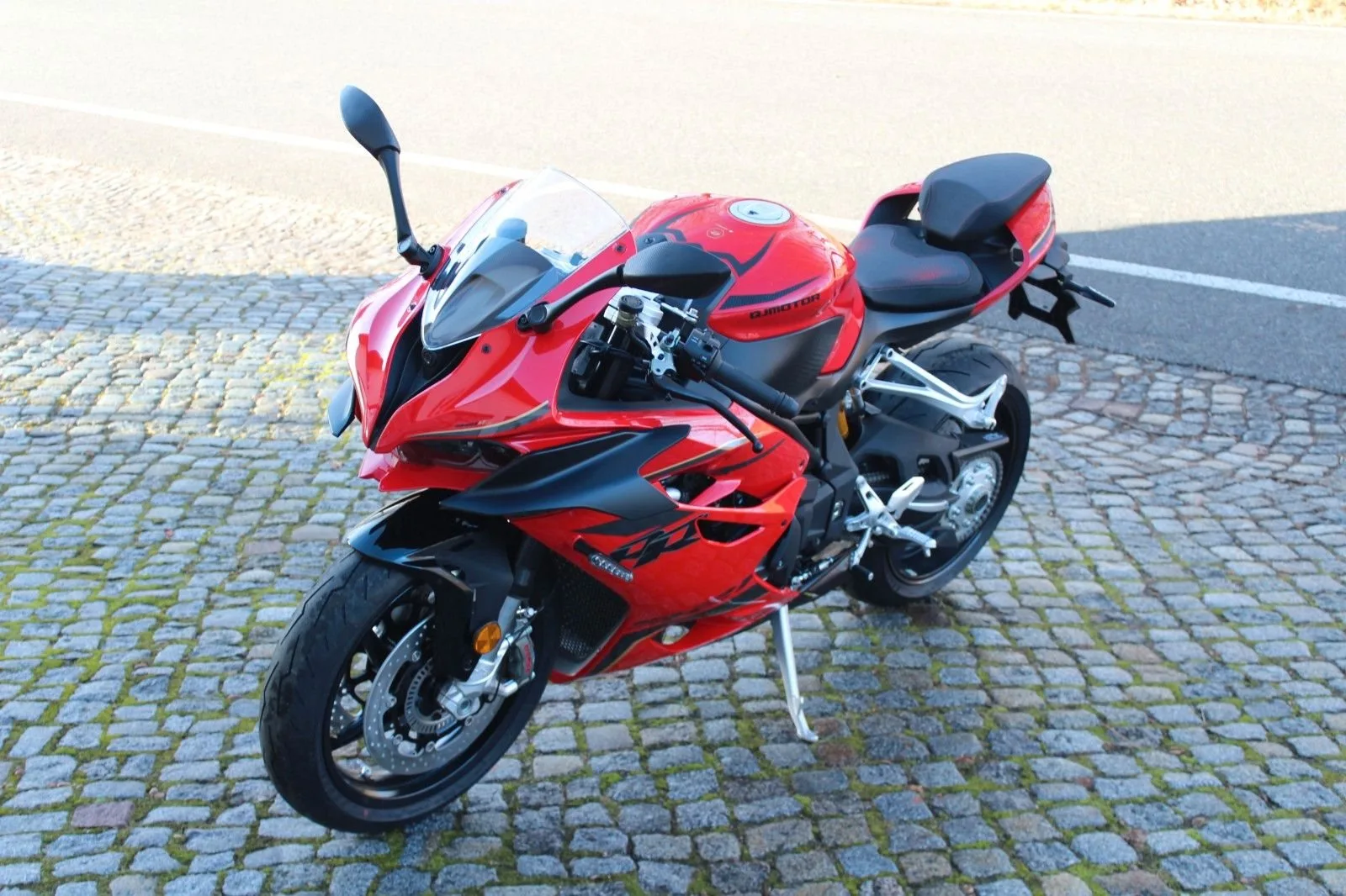 QJ Motor SRK 921 RR