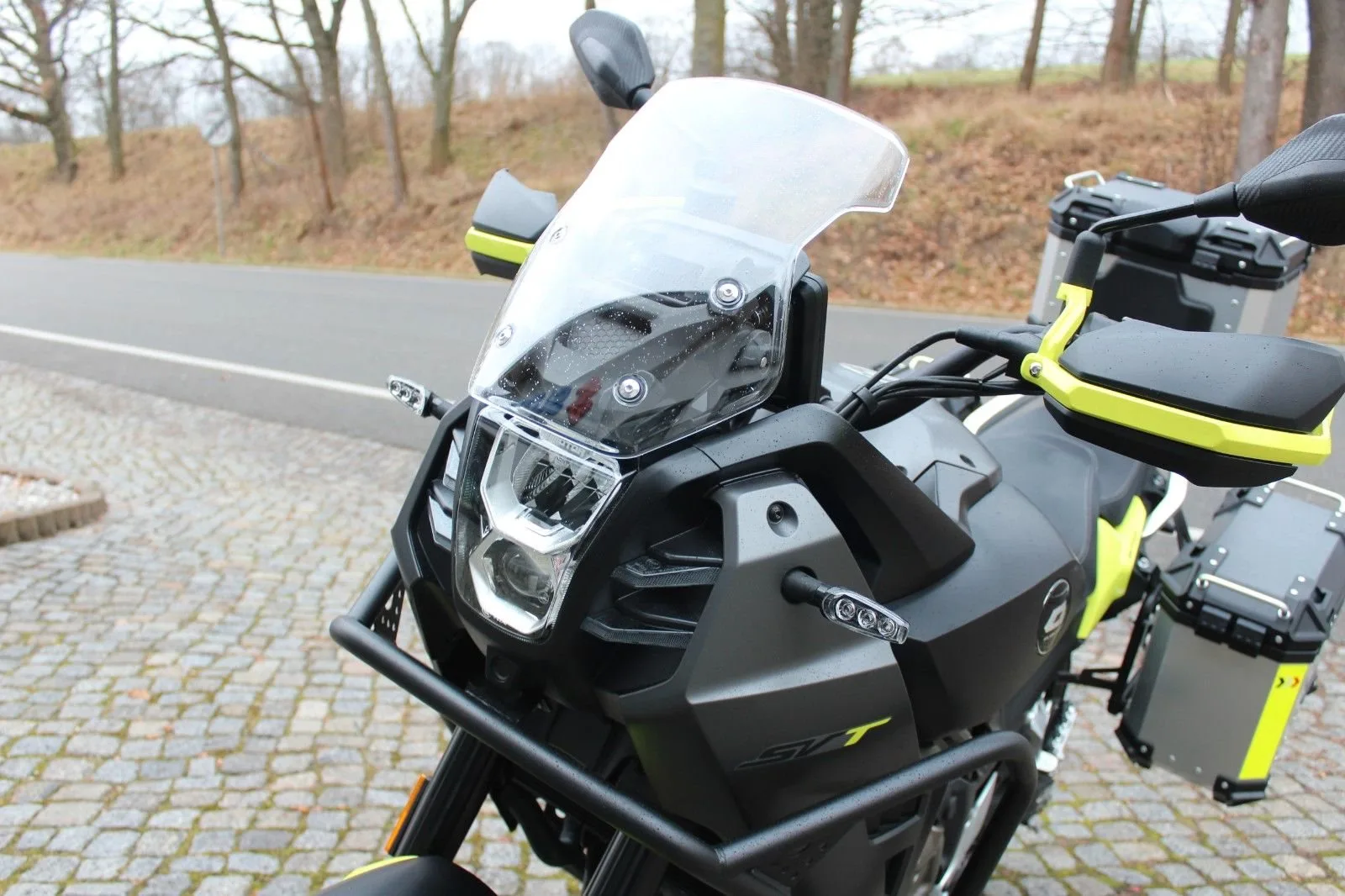 QJ Motor SRT 700 SX