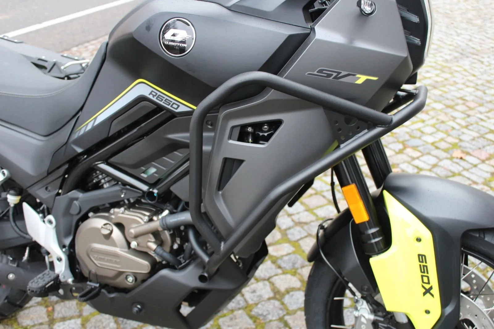 QJ Motor SRT 700 SX