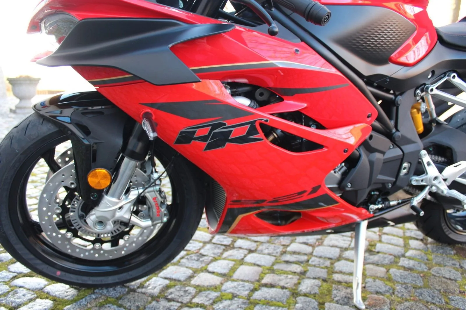 QJ Motor SRK 921 RR