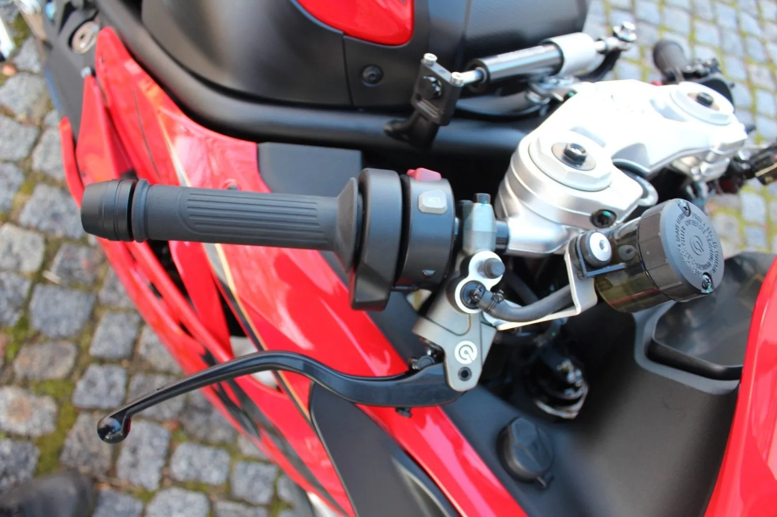 QJ Motor SRK 921 RR
