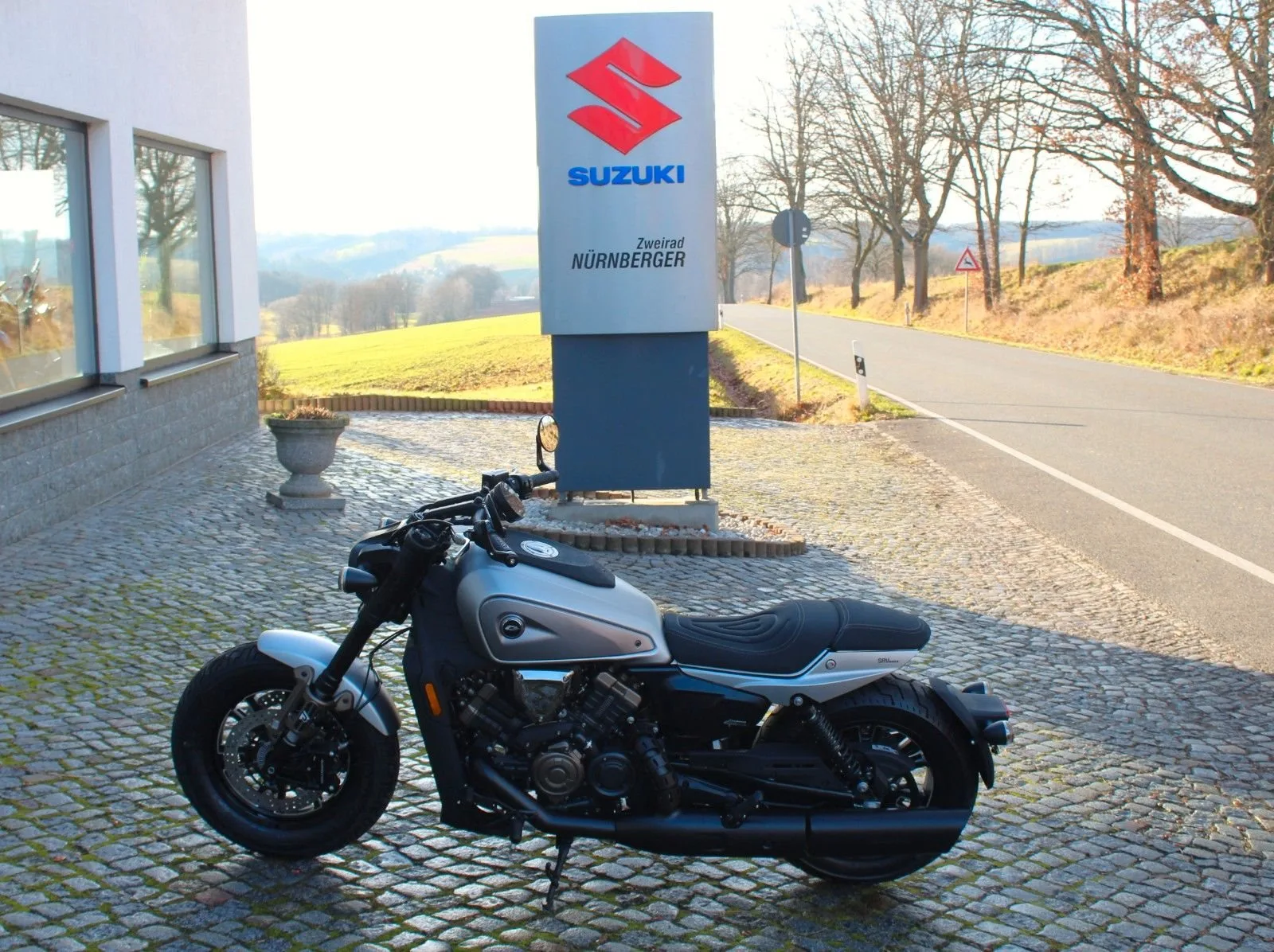 QJ Motor SRV 600V