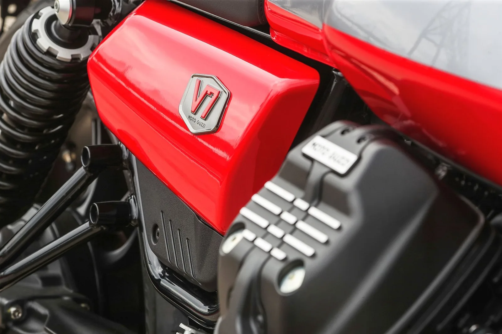 Moto Guzzi V7 Stone Corsa IV STONE CORSA