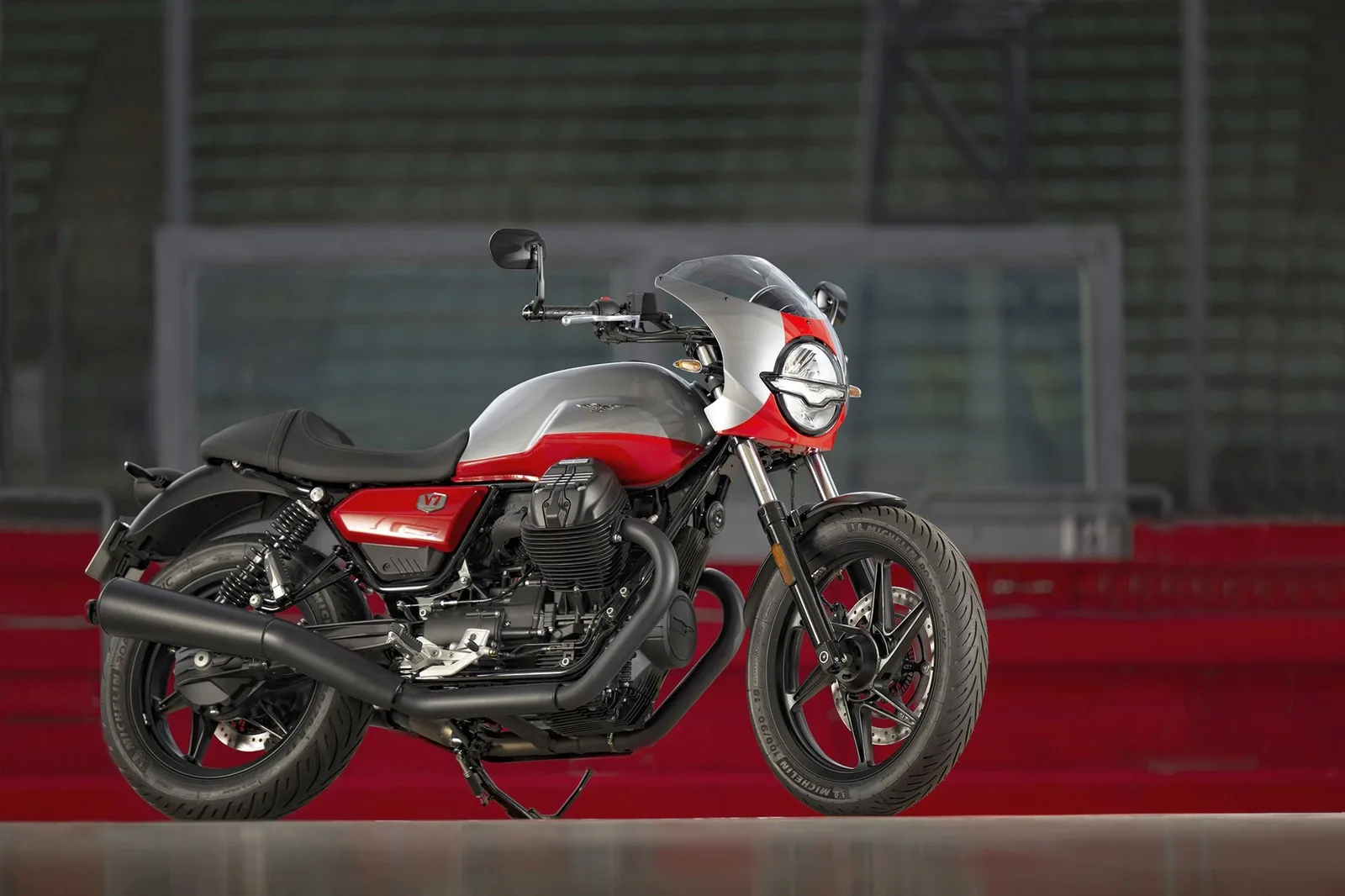 Moto Guzzi V7 Stone Corsa IV STONE CORSA