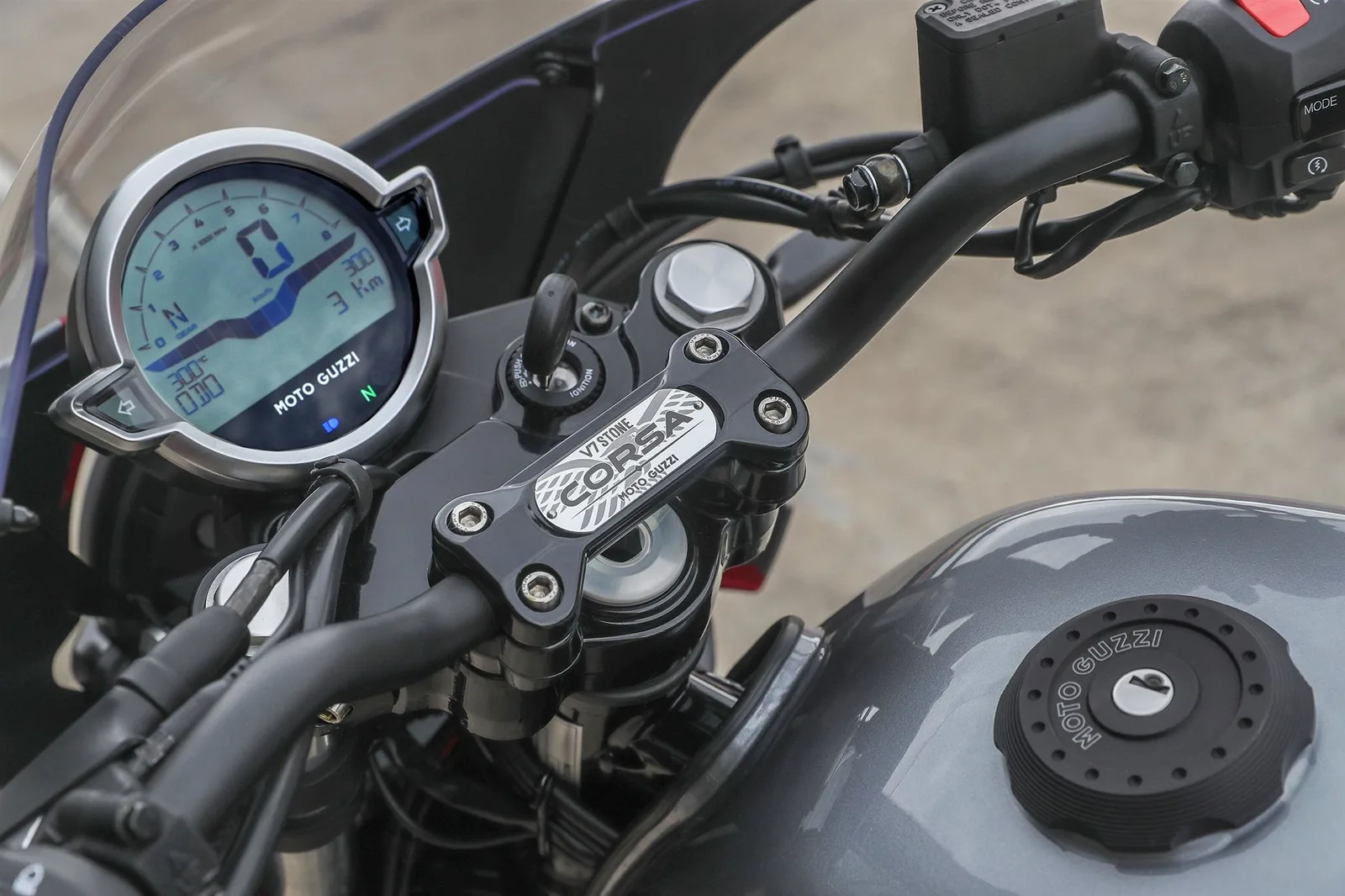 Moto Guzzi V7 Stone Corsa IV STONE CORSA