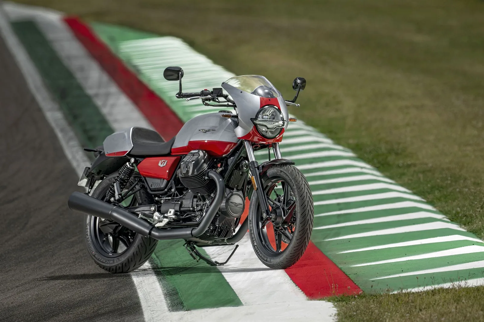 Moto Guzzi V7 Stone Corsa IV STONE CORSA