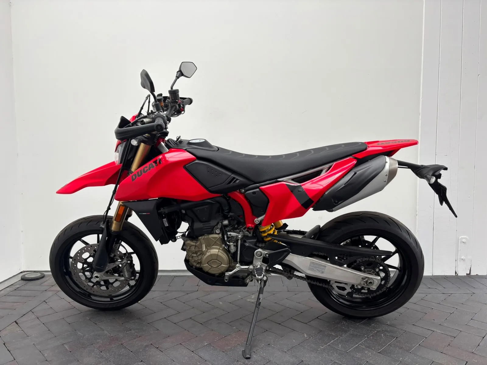 Ducati Hypermotard 698 Mono mit geringer Laufleistung