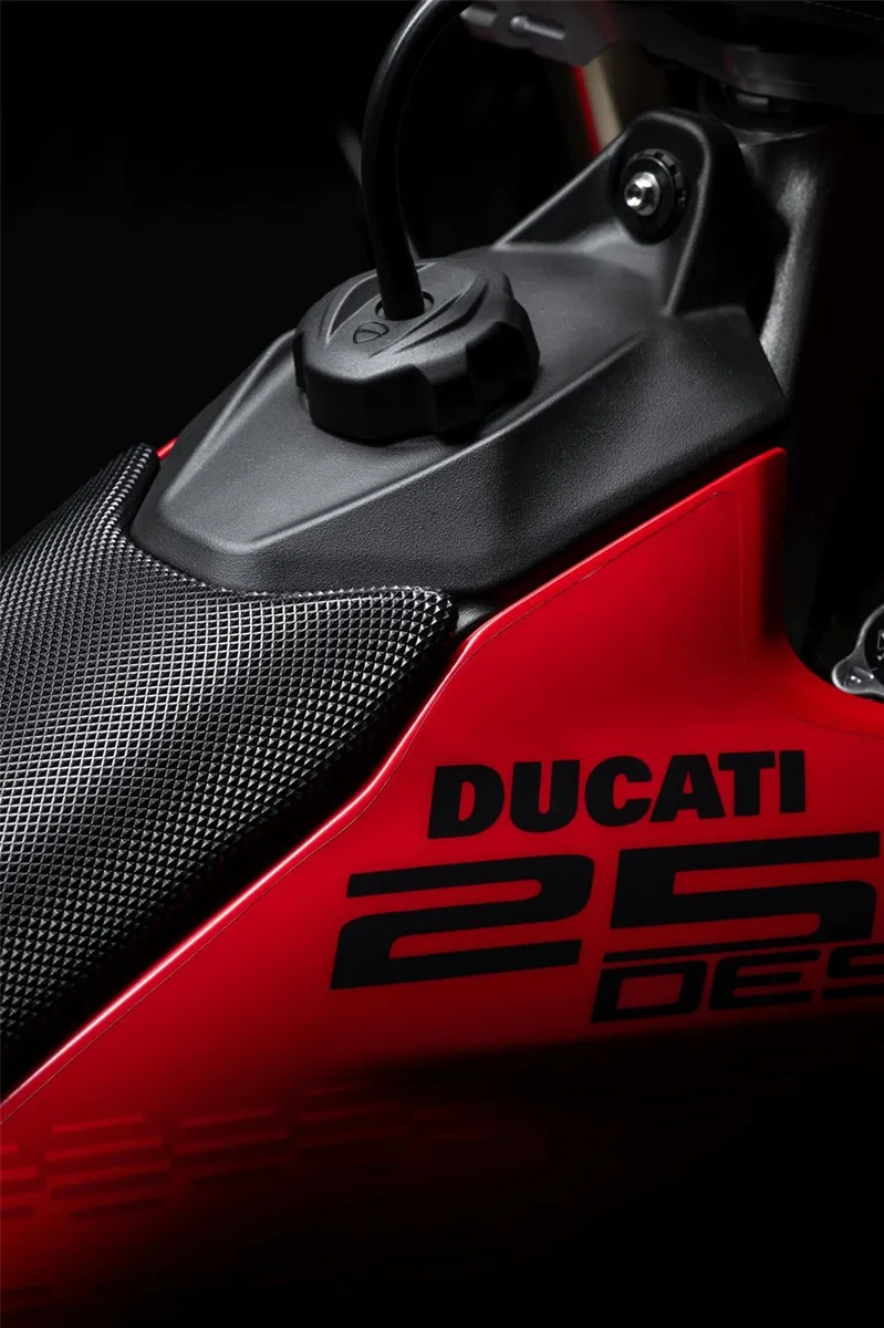 Ducati Desmo250 MX JETZT BESTELLEN!
