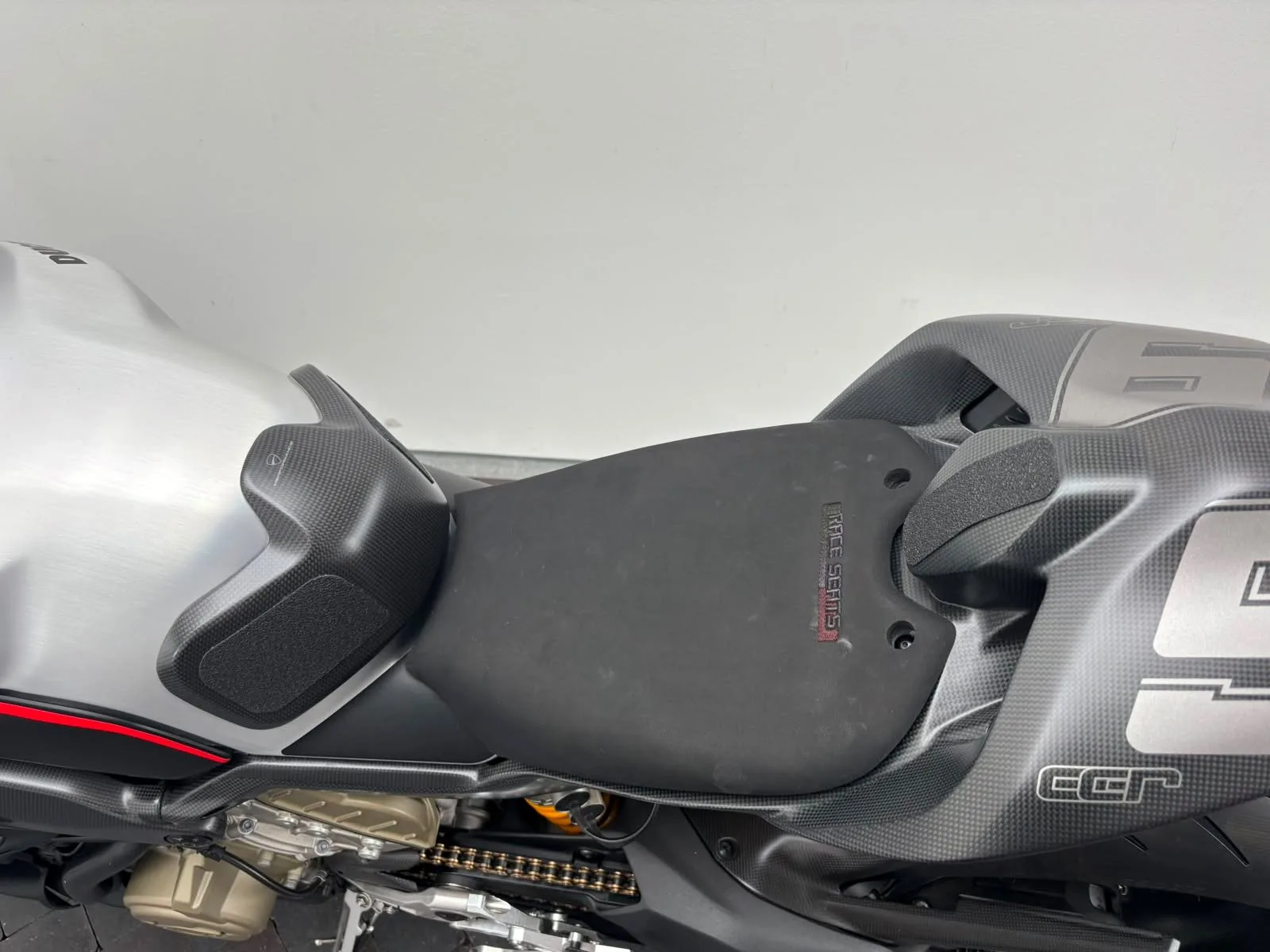 Ducati Streetfighter V4 SP mit viel Zubehör - im Kundenauftrag!