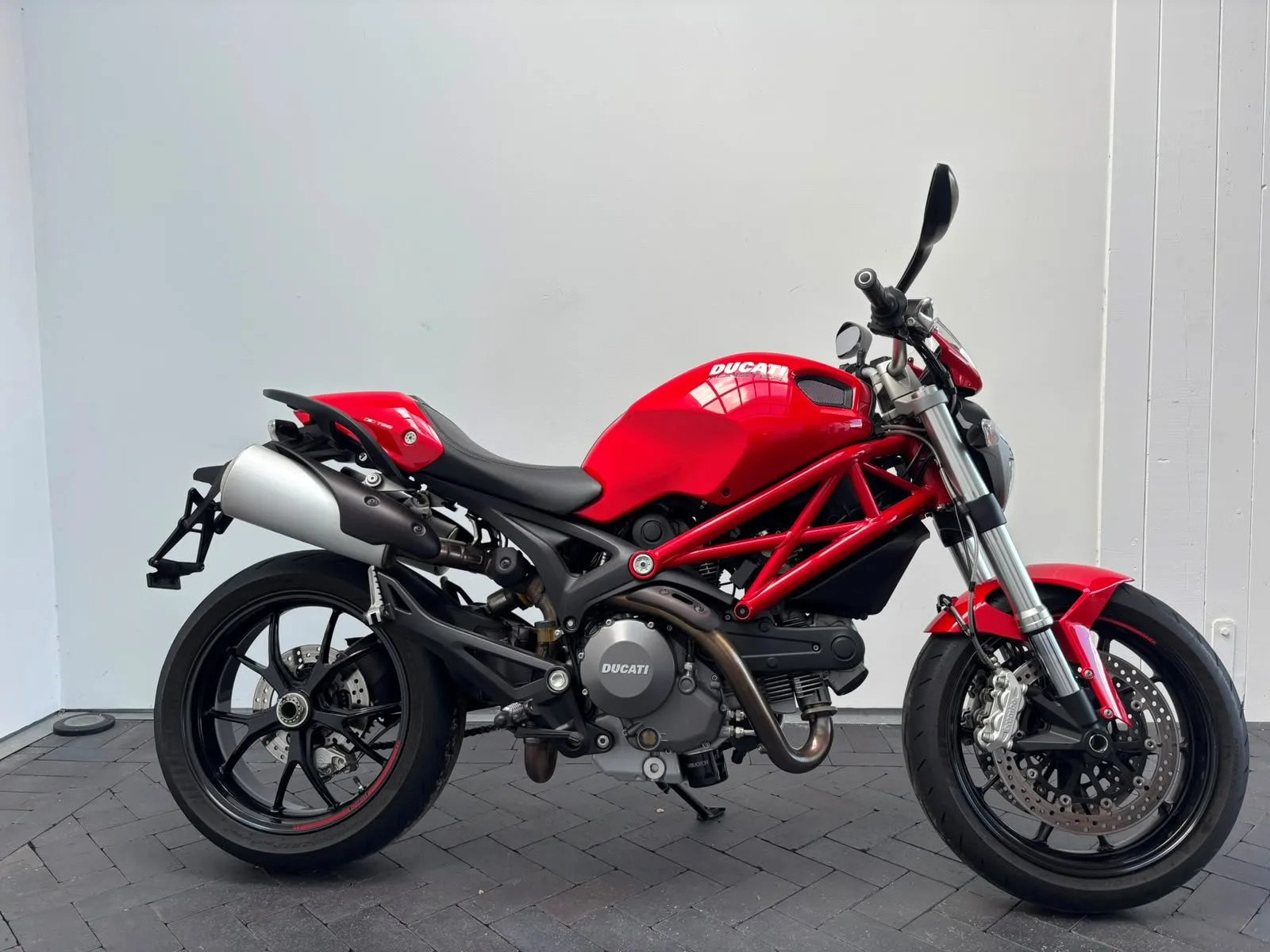 Ducati Monster 796 ABS