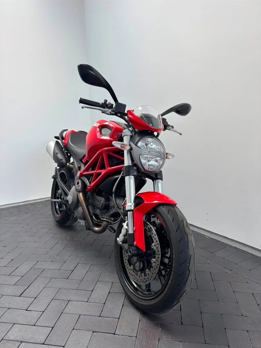 Ducati Monster 796 ABS