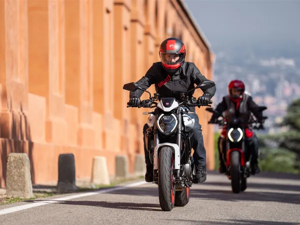 Ducati Monster + auch als 35 kW Variante erhältlich