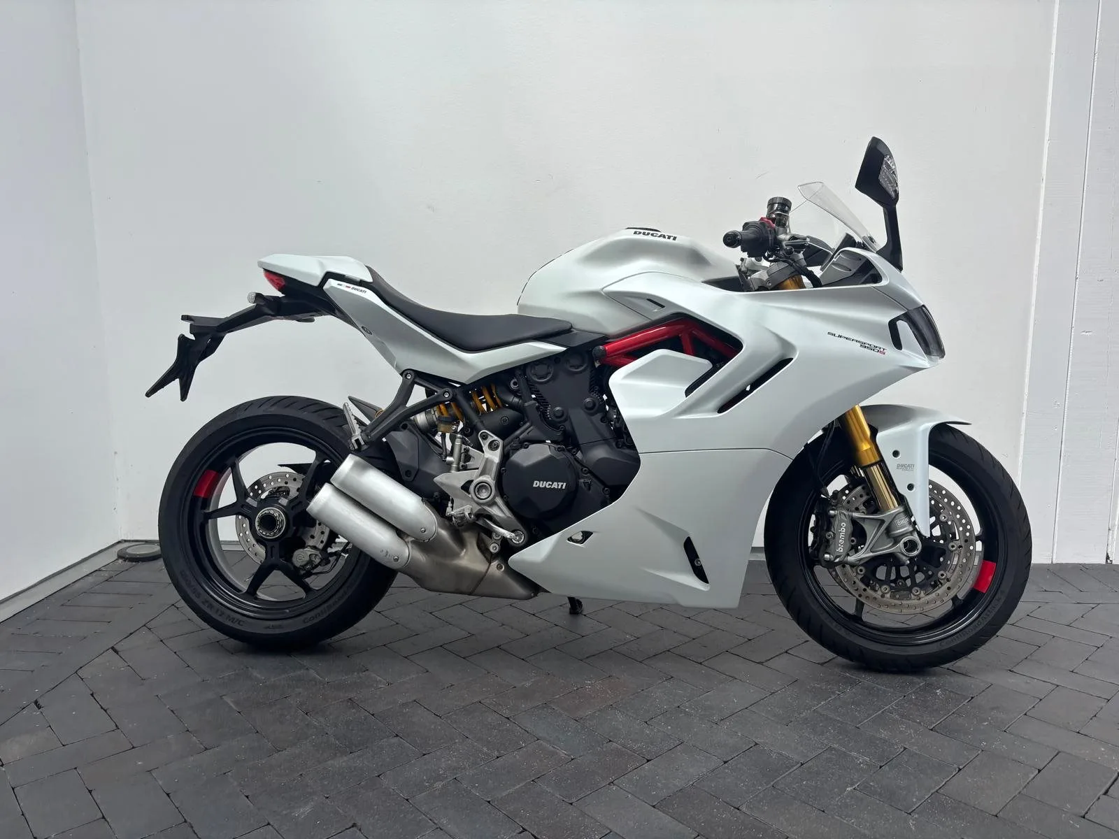 Ducati SuperSport 950 S im Kundenauftrag