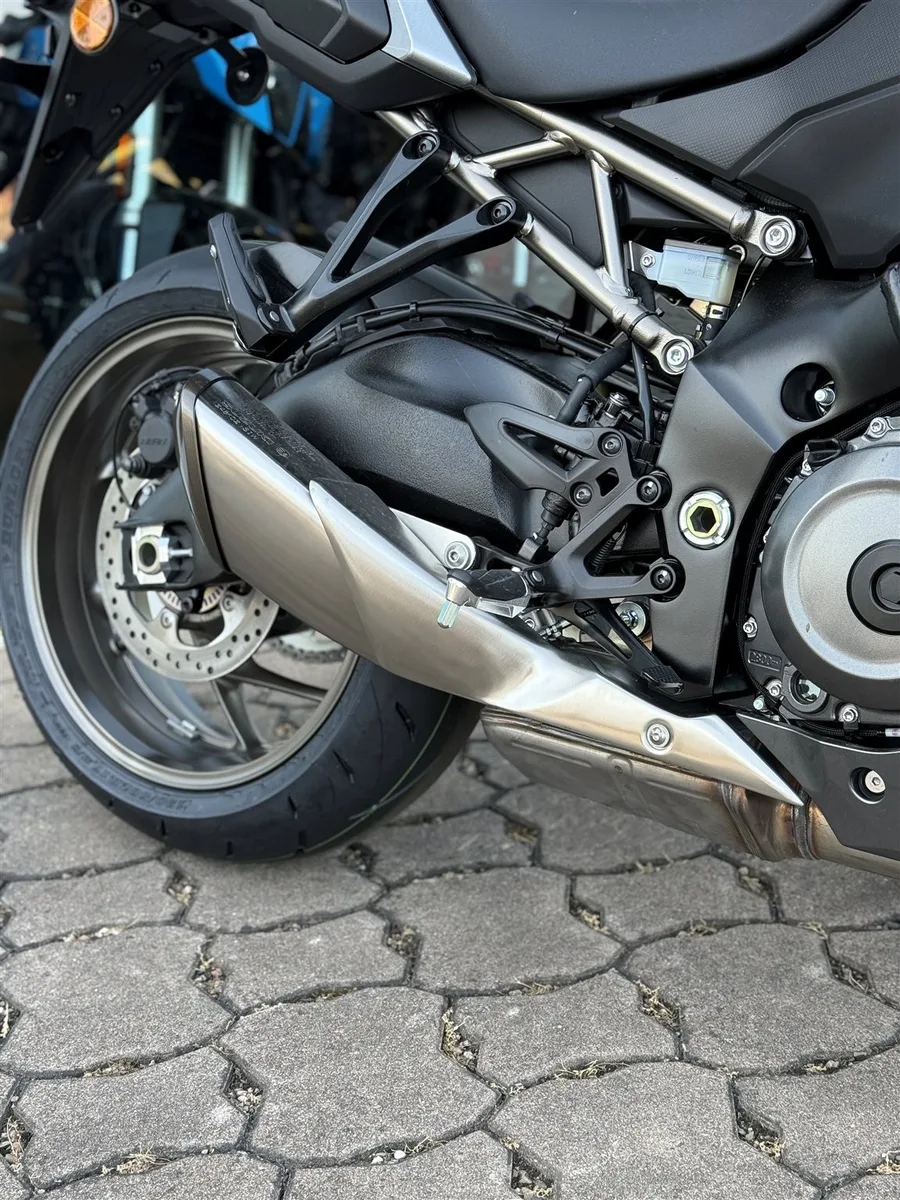 Suzuki GSX-S1000GT Traveledition