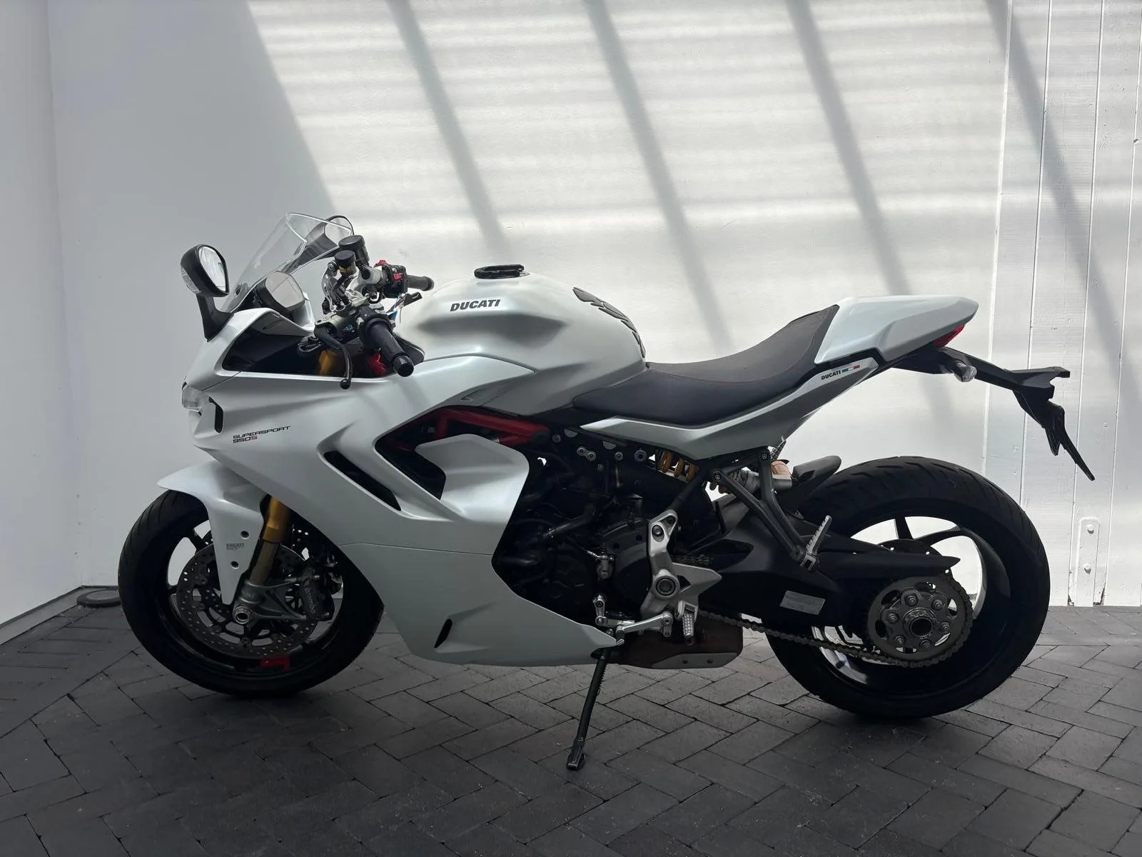 Ducati SuperSport 950 S im Kundenauftrag
