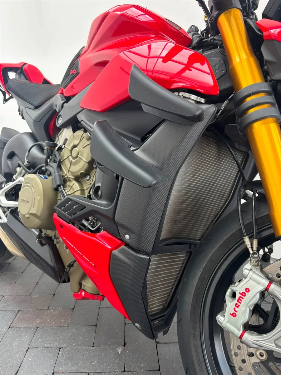 Ducati Streetfighter V4 S inkl. Desmoservice!