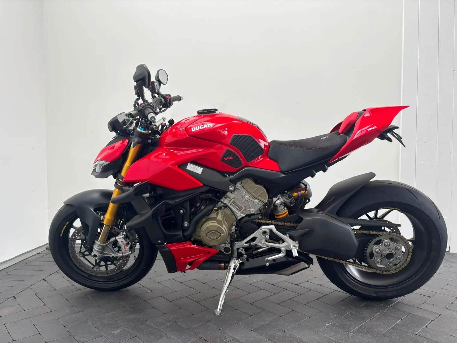 Ducati Streetfighter V4 S inkl. Desmoservice!
