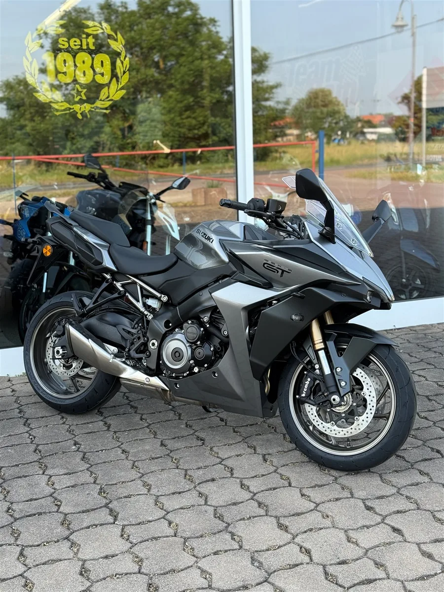 Suzuki GSX-S1000GT Traveledition