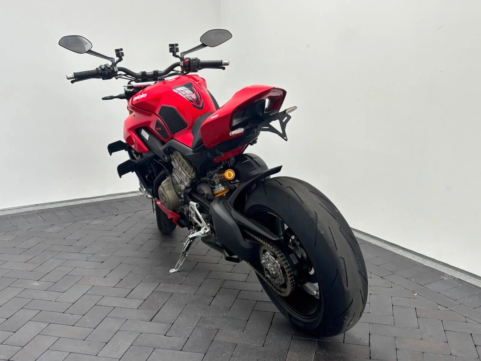 Ducati Streetfighter V4 S inkl. Desmoservice!