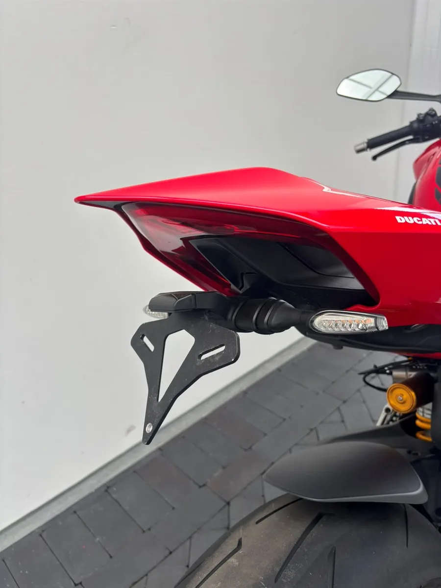 Ducati Streetfighter V4 S inkl. Desmoservice!