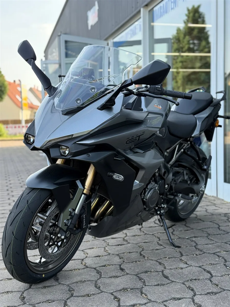 Suzuki GSX-S1000GT Traveledition
