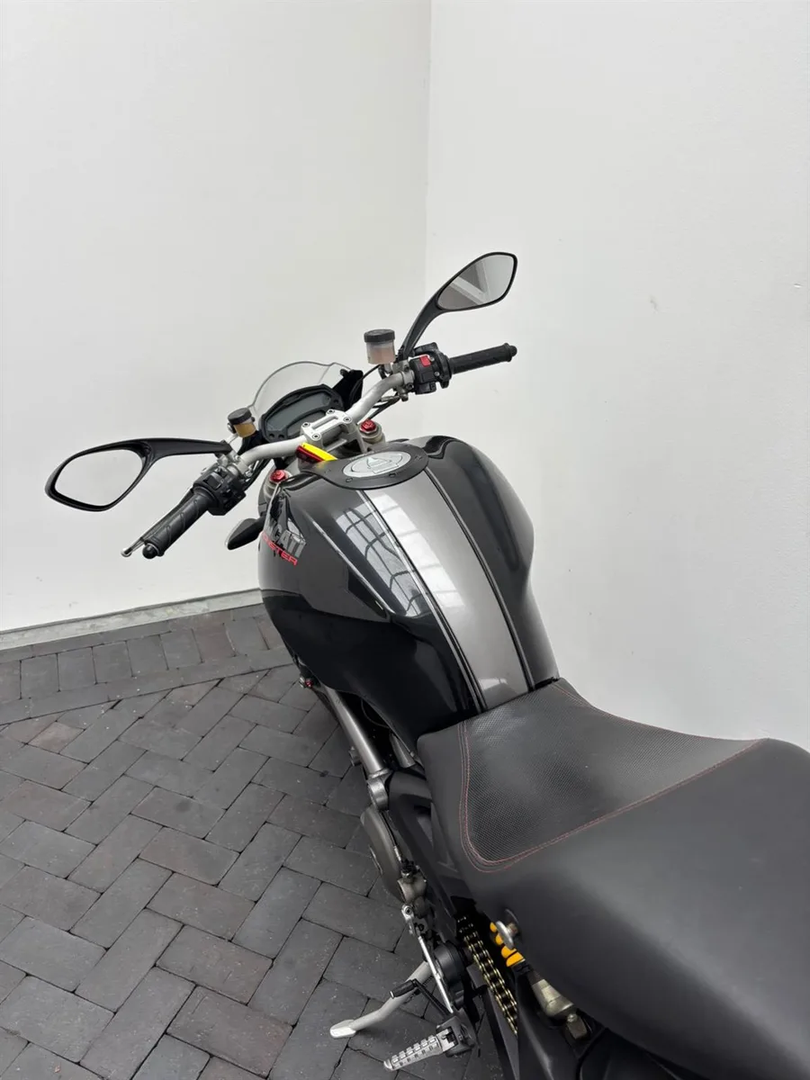 Ducati Monster 1100 Evo