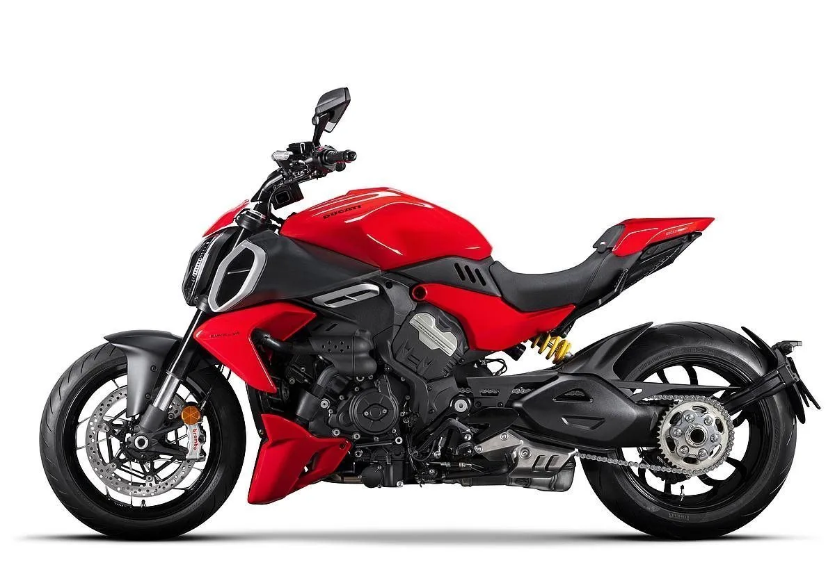 Ducati Diavel V4