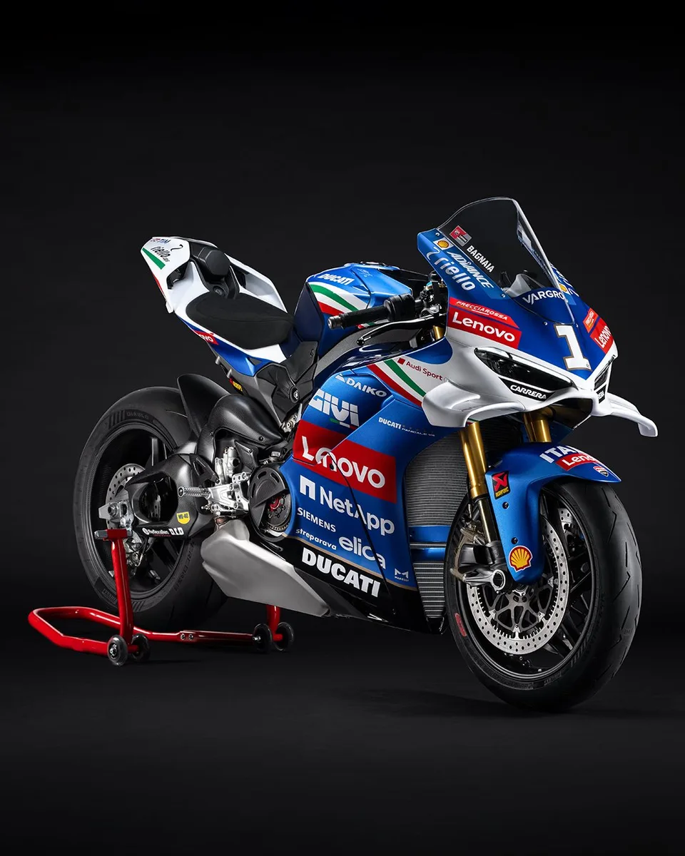 Ducati Panigale V4 Tricolore Italia Nr 113/163