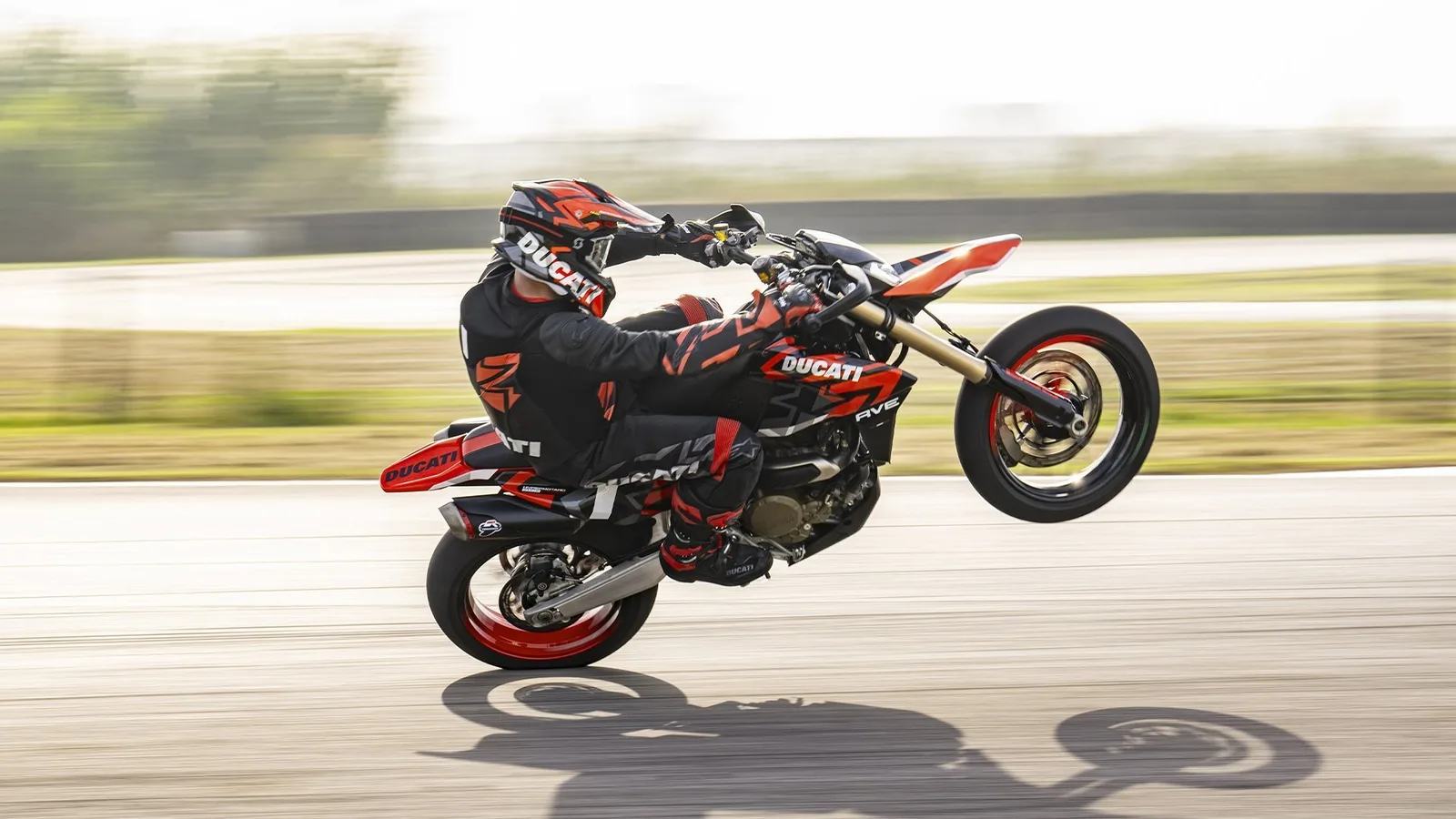 Ducati Hypermotard 698 Mono auch als Neufahrzeug erhältlich