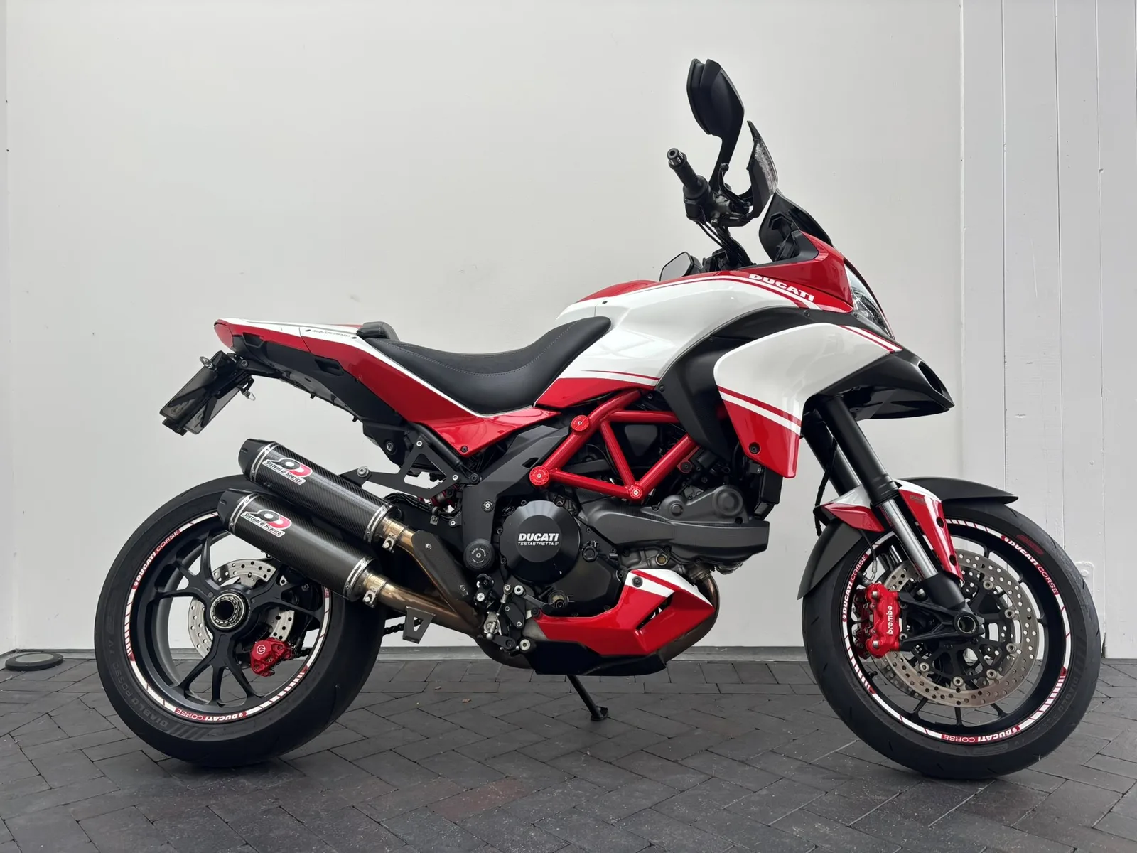 Ducati Multistrada 1200 Pikes Peak Umbau auf Rechtsschaltung und Daumenbremse!