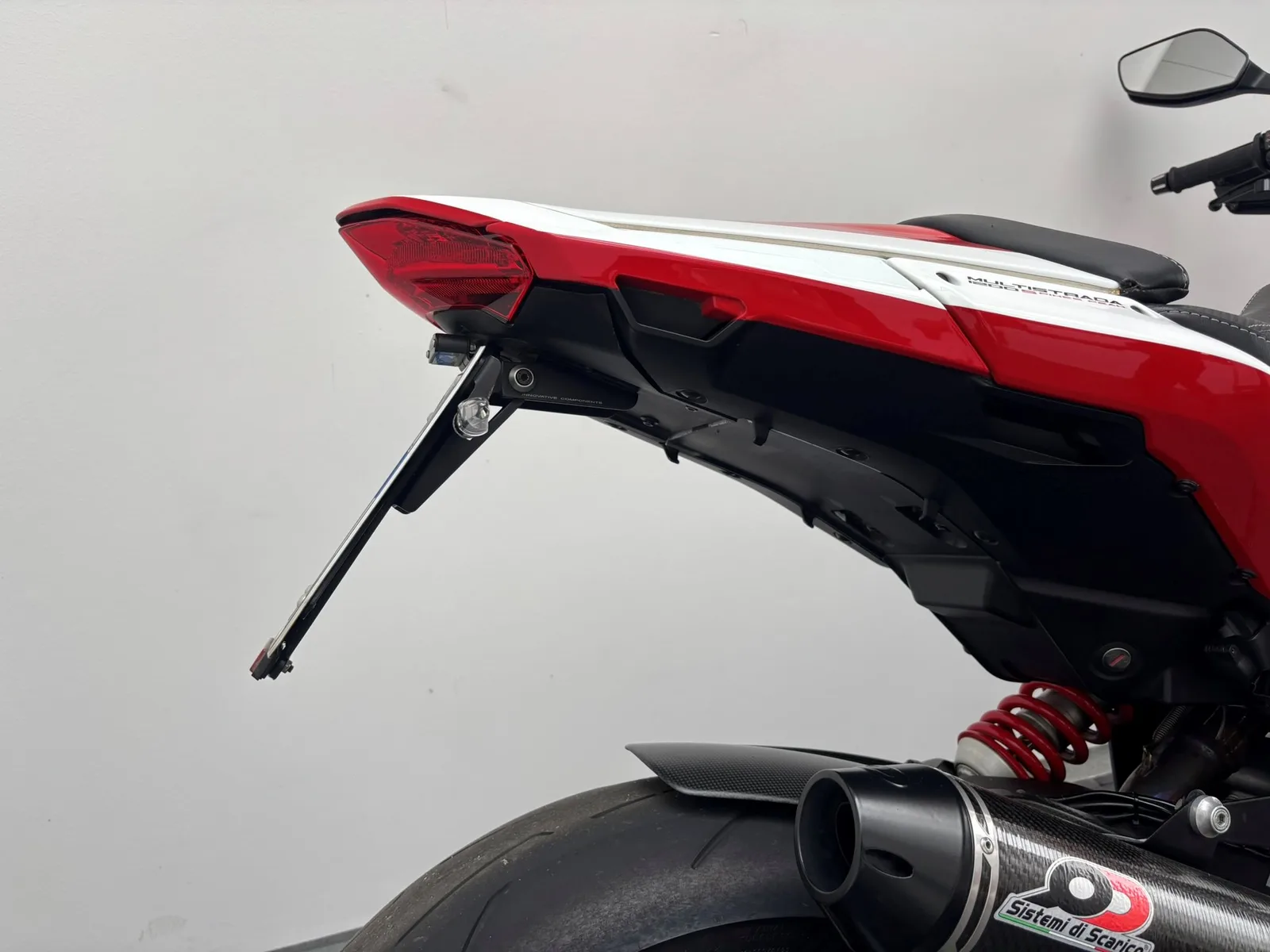 Ducati Multistrada 1200 Pikes Peak Umbau auf Rechtsschaltung und Daumenbremse!
