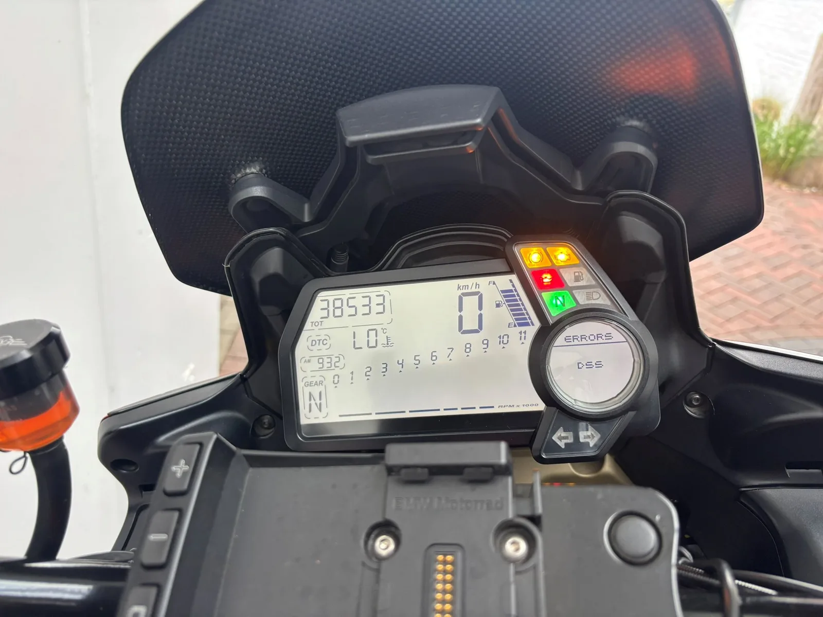 Ducati Multistrada 1200 Pikes Peak Umbau auf Rechtsschaltung und Daumenbremse!