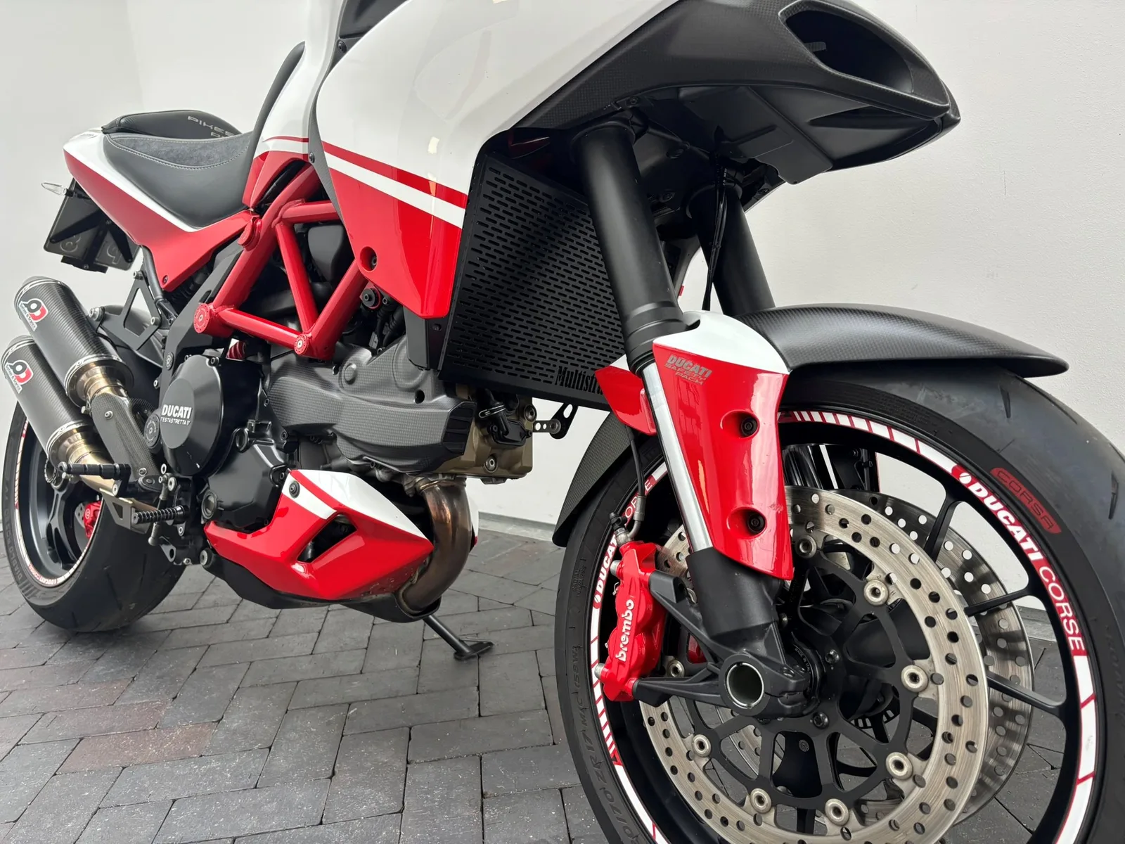 Ducati Multistrada 1200 Pikes Peak Umbau auf Rechtsschaltung und Daumenbremse!