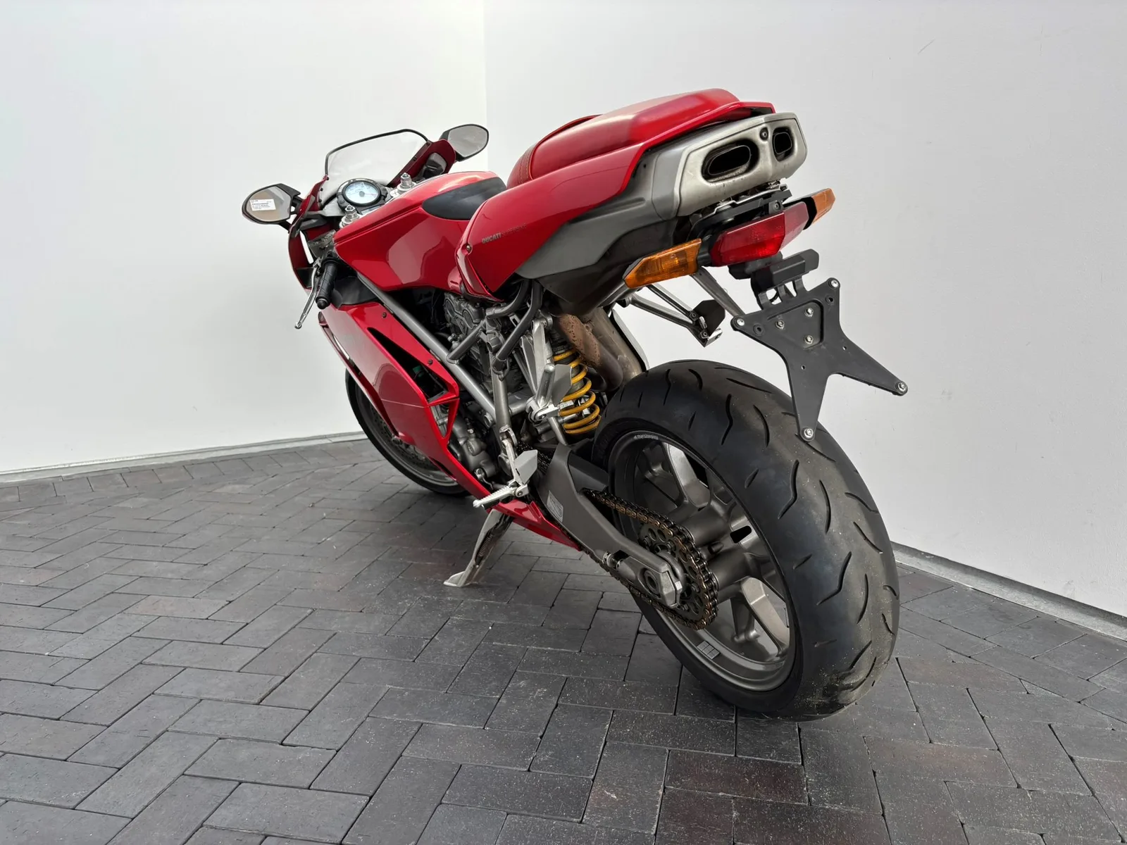 Ducati 999 im Kundenauftrag