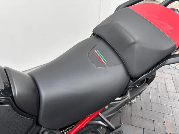 Ducati Multistrada V4 Pikes Peak Jetzt kaufen und kostenlos bis zur nächsten Saison einwintern!