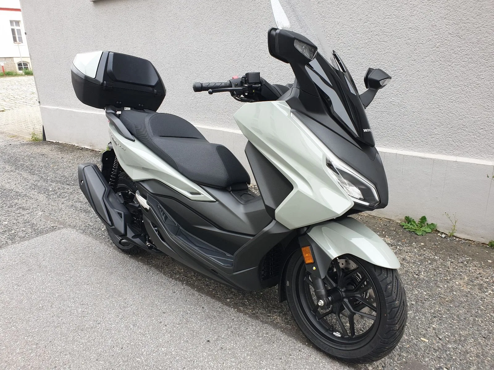 Honda Forza 350