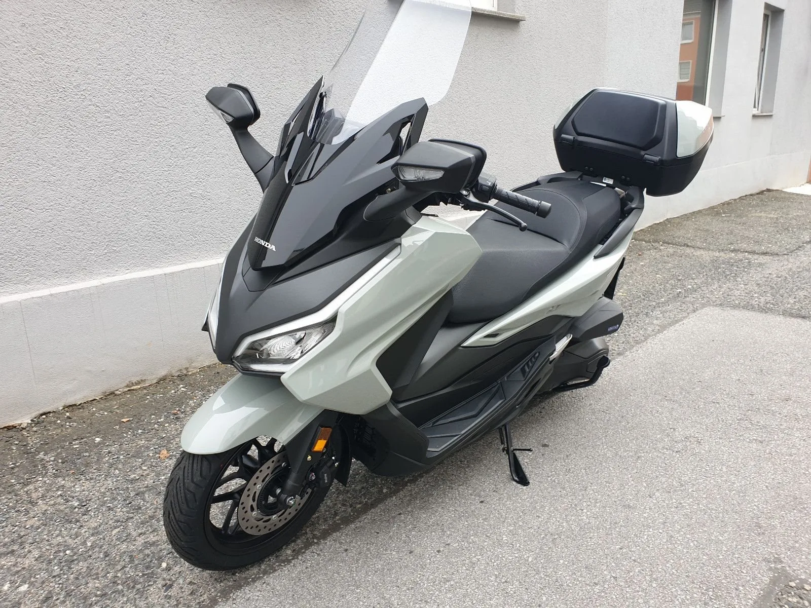 Honda Forza 350