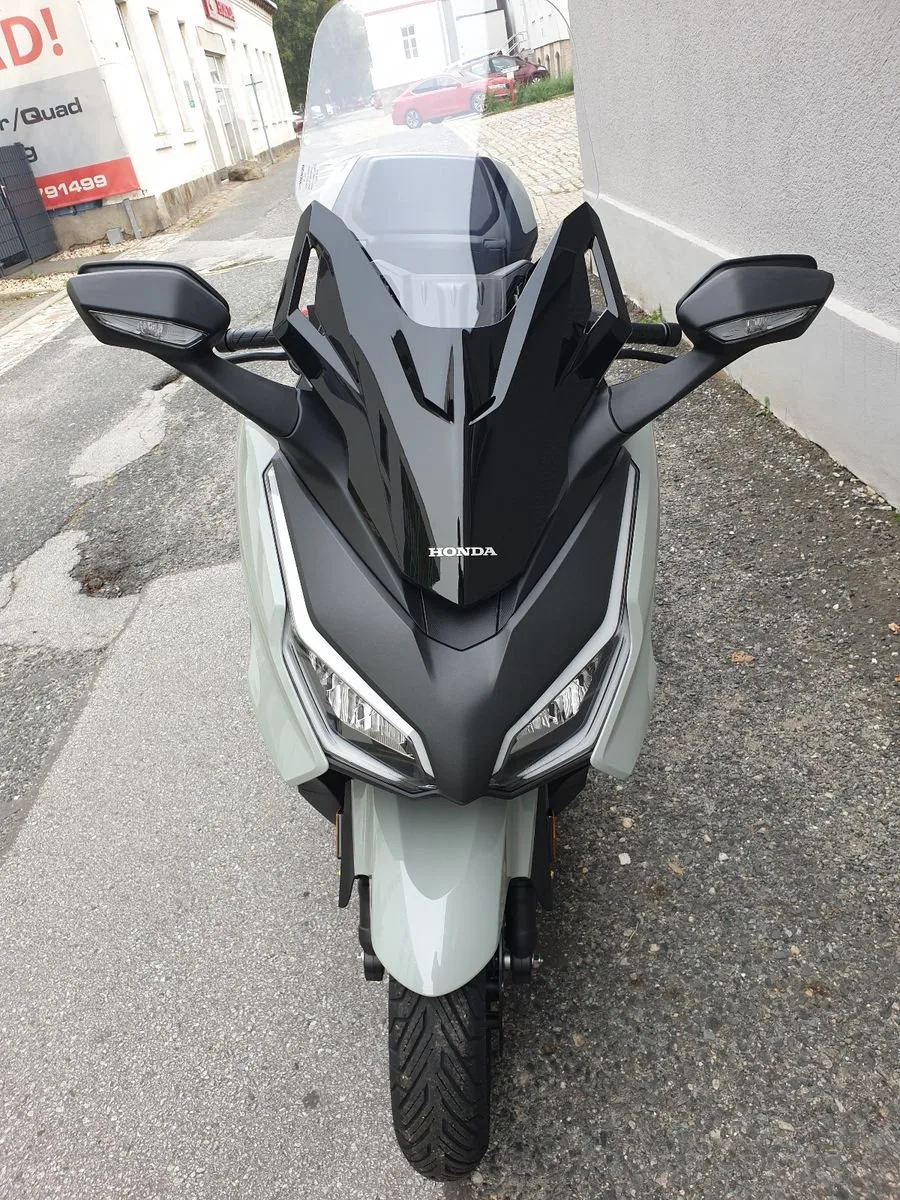 Honda Forza 350