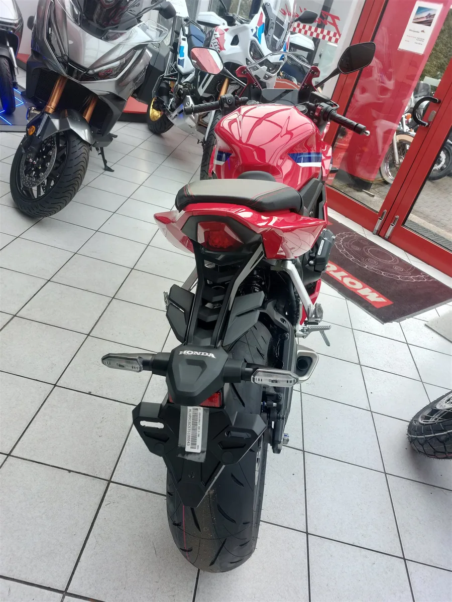 Honda CBR650R E-Clutch