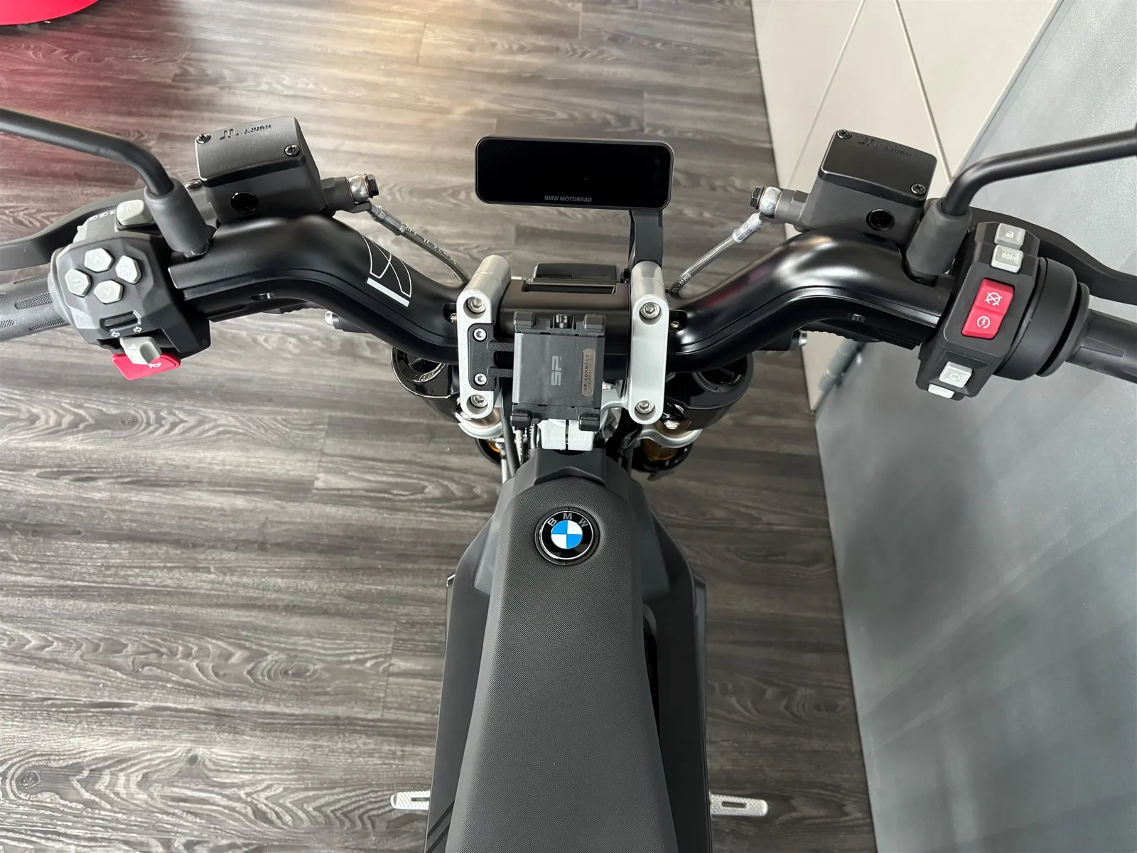 BMW CE 02 11kW A1/B196, Highline, Schnellladegerät