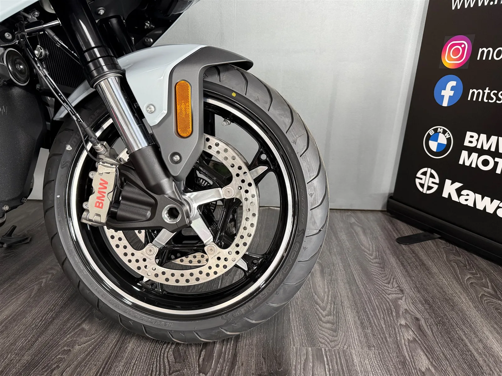 BMW R 1300 RS alle Pakete, Komfortlenker, ASA