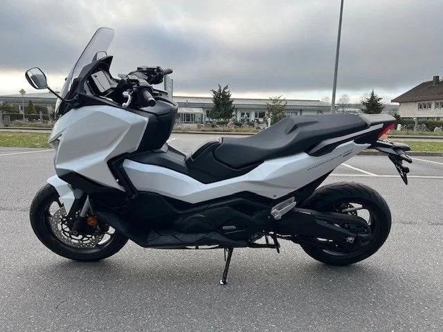 Honda Forza 750