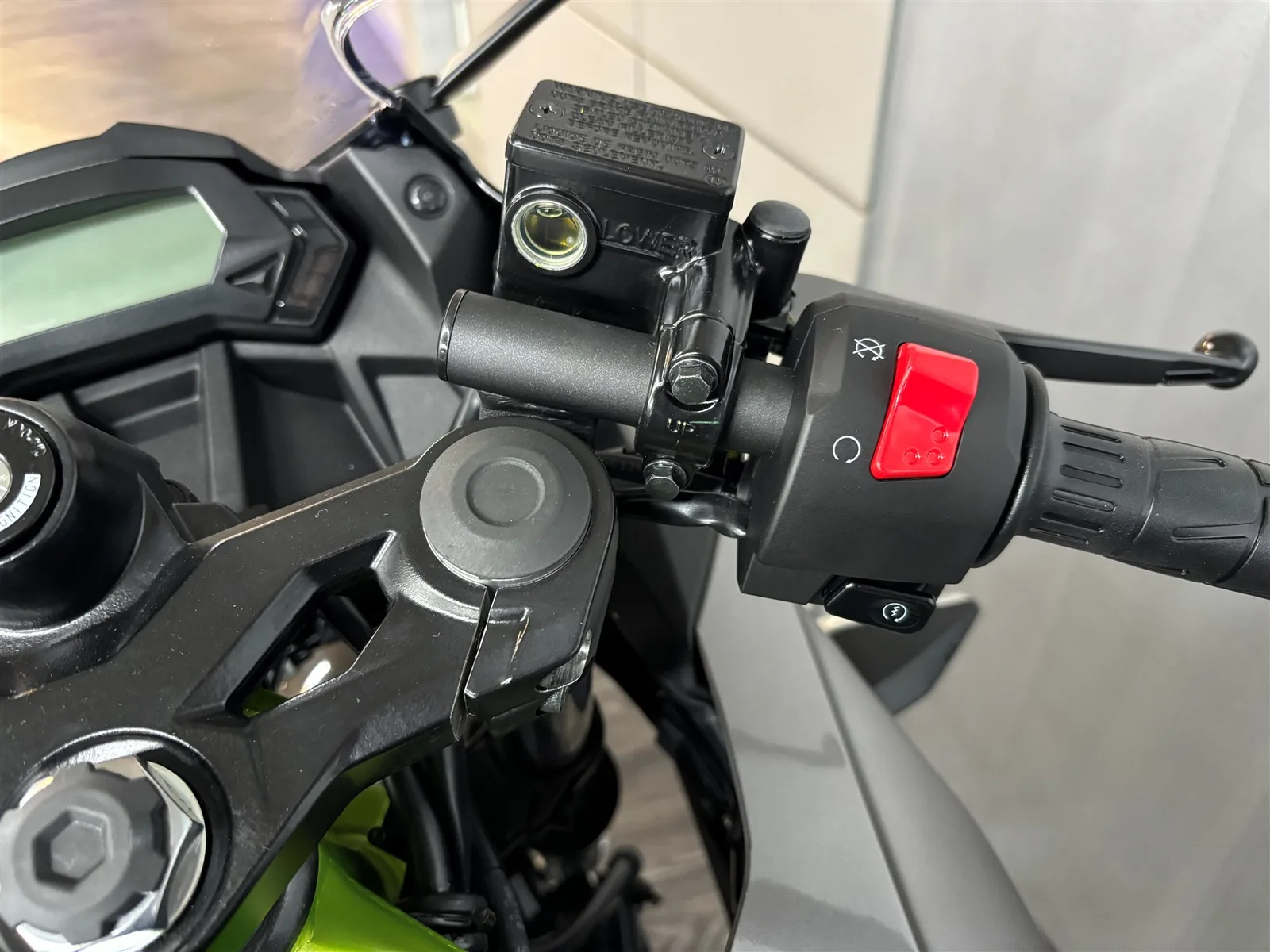 Kawasaki Ninja 125 A1, B196 \*\*inkl. Starterbonus\*\*