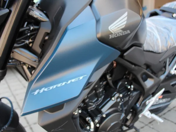 Honda CB750 Hornet