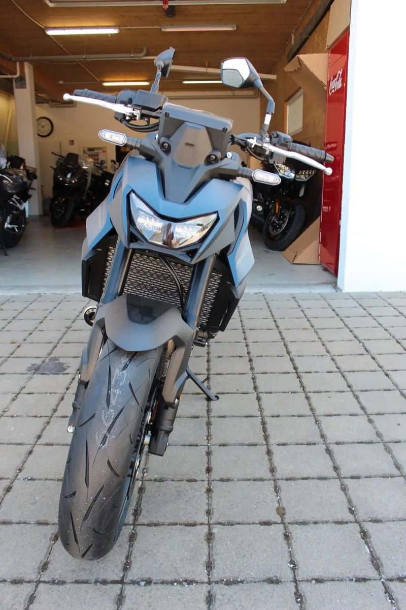 Honda CB750 Hornet