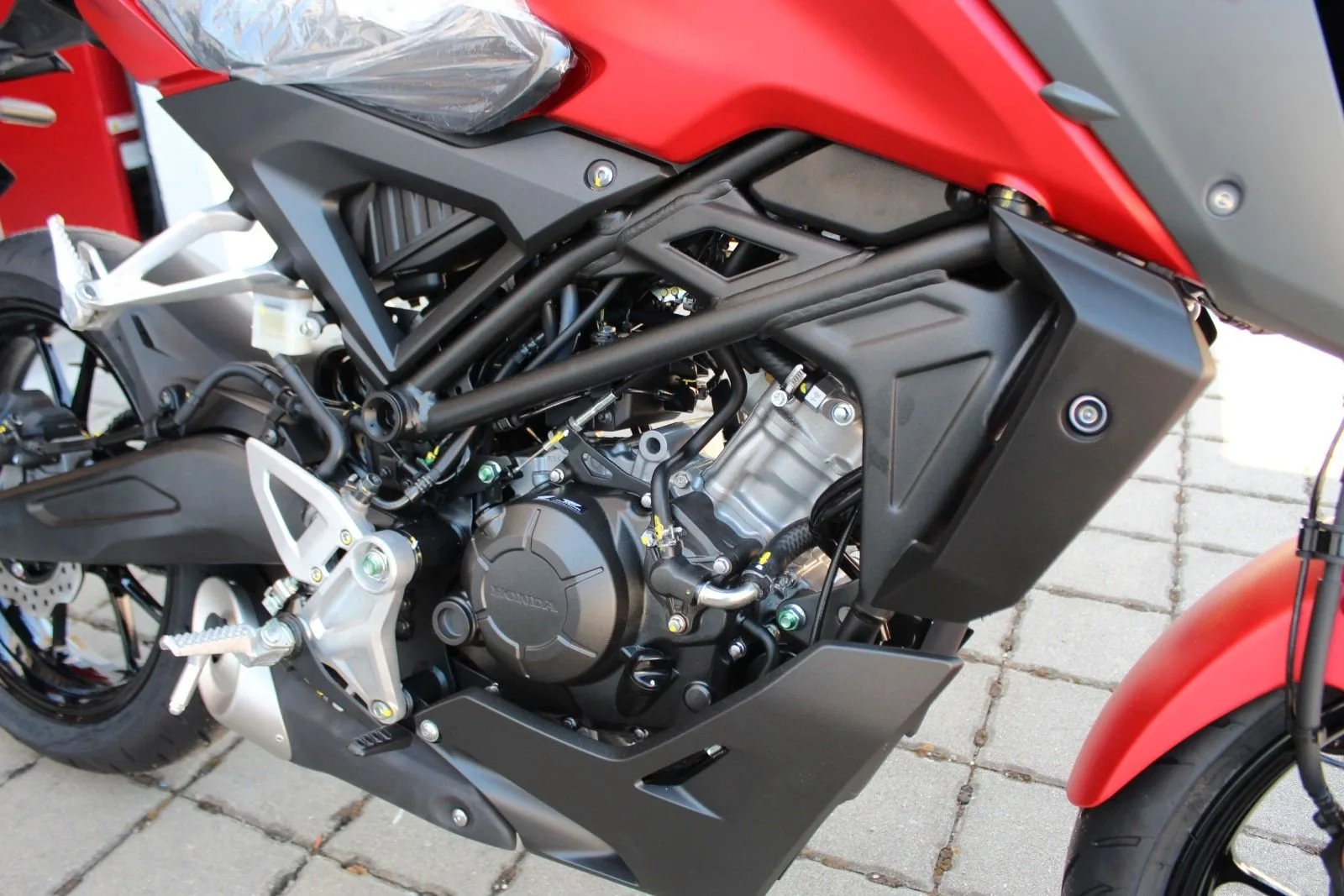 Honda CB125R \*sofort verfügbar\*NEUMODELL2025