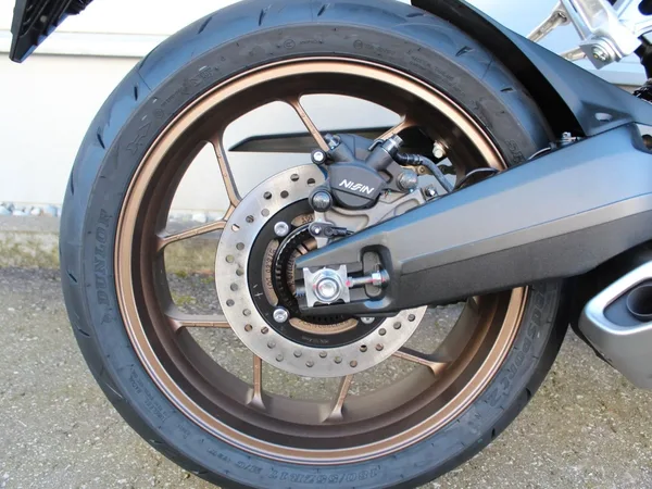 Honda CUV e: CB 650ReClutch